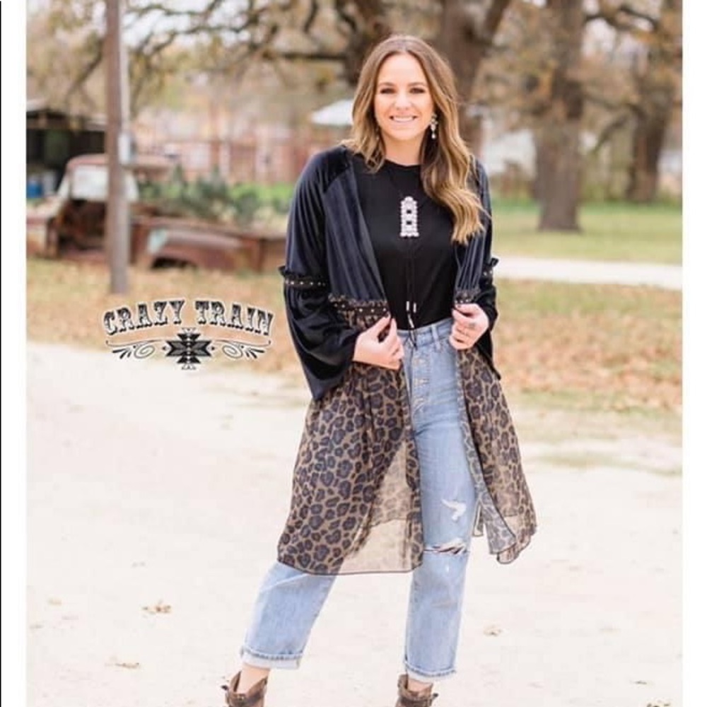 Leopard print & velvet duster